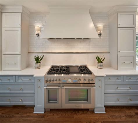 5 Popular Kitchen Cabinet Hardware Ideas | ReVision Charlotte