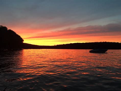 Sunset at Lake Wallenpaupack, PA : r/SkyPorn