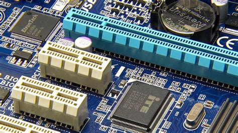 What is the function of the PCI Express slot on the motherboard ...