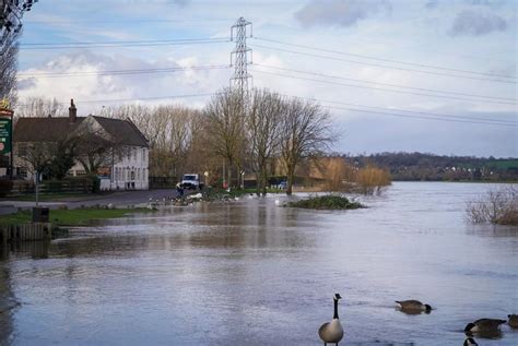 The River Trent overflowing and flooding across Nottingham - Storm Dennis aftermath in pictures ...