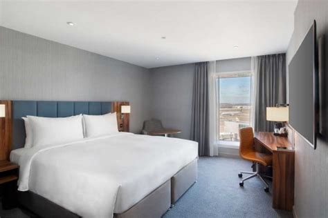 Hilton Garden Inn Heathrow Terminal 2 | englandrover.com