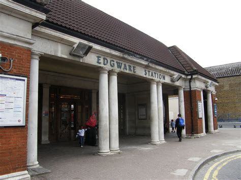 Edgware station - A Picture from Camden Town to Edgware, Northern - Tubewalker