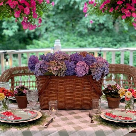 Transform Your Picnic Table: 5 Inspiring Setting Ideas