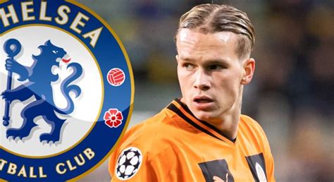 Chelsea 'could hijack Arsenal's transfer move for Mykhailo Mudryk' with ...