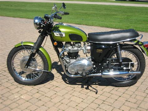 Restored Triumph Tiger 650 - 1970 Photographs at Classic Bikes Restored ...