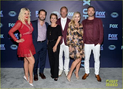 'Beverly Hills, 90210' Cast Debuts Reboot Teaser at Fox Upfronts ...