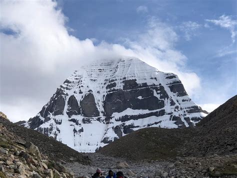 Facts That You Never Heard About Mount Kailash | Short Travel Blog India