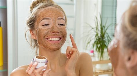 10 of the best brightening face masks | lookfantastic UK