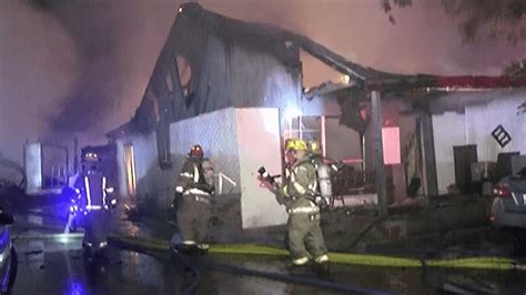 3 children die, 3 relatives badly hurt in Texas house fire | WOAI