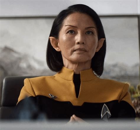 Recognize this familiar face? Tamlyn Tomita (Kumiko) is Commodore Oh in Star Trek: Picard : r ...