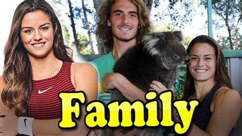 Maria Sakkari Family With Father,Mother and Boyfriend Stefanos Tsitsipas... | Boyfriend ...