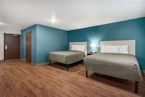 WOODSPRING SUITES SULPHUR LA - Prices & Guest house Reviews