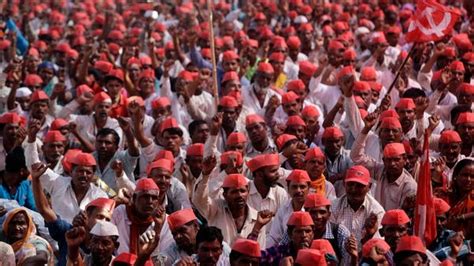 Thousands of Indian farmers protest in Mumbai | Al Arabiya English