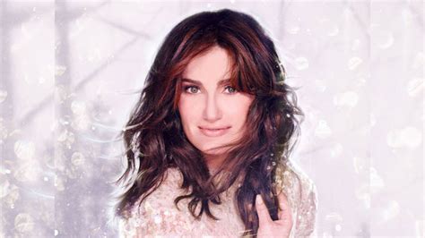 Christmas Music: Idina Menzel "Do You Hear What I Hear?"