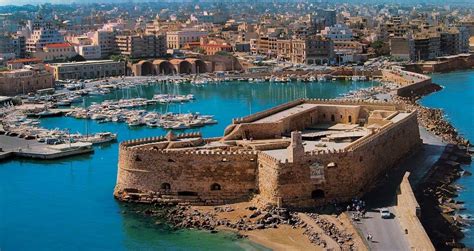 Tours by taxi, mini van or mini bus in Heraklion Crete