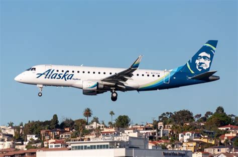 Alaska Skywest ERJ-175/LR arriving at SAN on December 4, 2018. | Alaska airlines, Alaska, Aviation