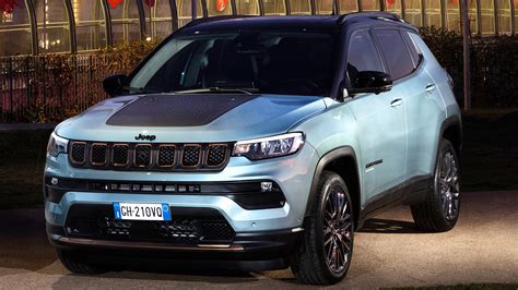 The Most Powerful Jeep Compass 4xe Plug-in Hybrid Debuts The Upland ...