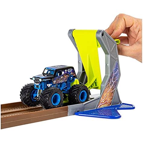 Monster Jam, Official Playset, 1:64 Die-Cast Son-uva Digger Monster Truck, Kids Toys - Walmart.com