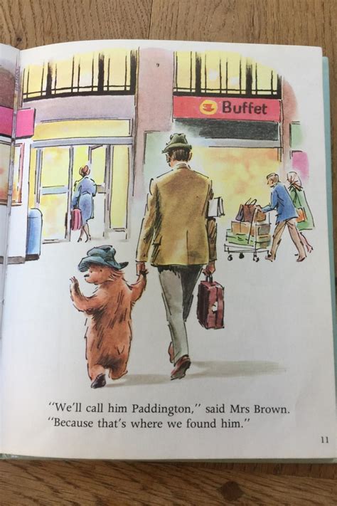 Paddington Bear : A Paddington Picture Book by Bond, Michael and illus ...