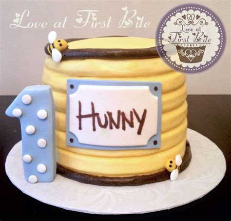 Winnie the Pooh Hunny Pot Smash Cake | Winnie the pooh cake, Kids birthday party, Birthday