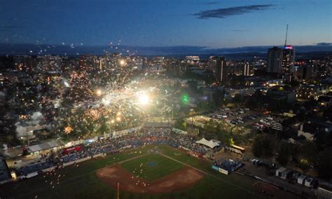 Victoria HarbourCats – Summer’s favourite fireworks dates set by HarbourCats – TheDugout.ca