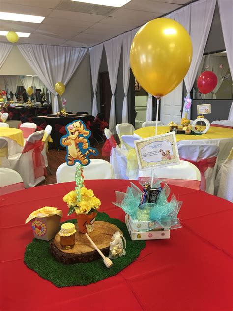 Centerpiece Winnie the pooh | Party themes, Table decorations, Centerpieces