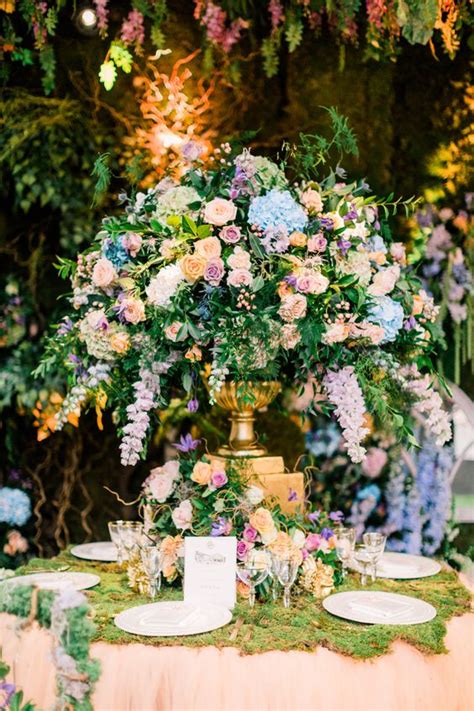 35 Charming Secret Garden Wedding Centerpieces - Weddingomania