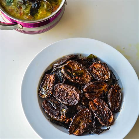 30 Minute Spicy Brinjal/Eggplant Fry - Relish The Bite