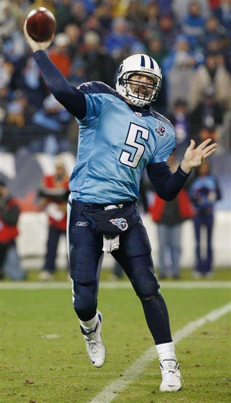 Kerry Collins to stay with Titans - UPI.com