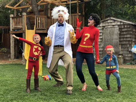 WordGirl themed family costumes. | Family costumes, Costumes, Fashion