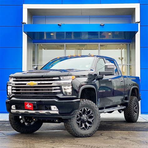 2020 Silverado 2500HD High Country with 5” Lift, 20” Fuel Assaults, 37” Nitto Trail Grapplers ...