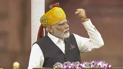 PM Modi attacks Oppn, makes 2024 pitch in Independence Day speech | Top ...