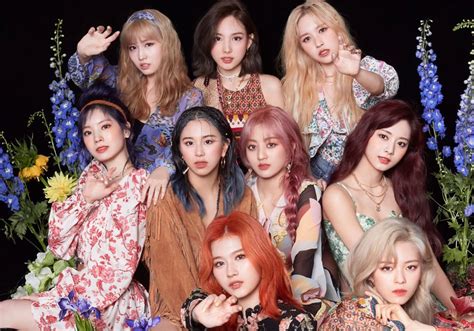 TWICE confirmed to have set a new record for the most-sold K-Pop girl ...