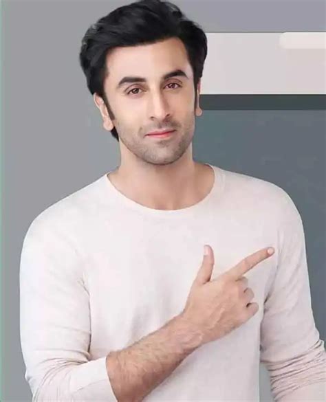 Ranbir Kapoor Age, Love Life, Money, Secrets & More