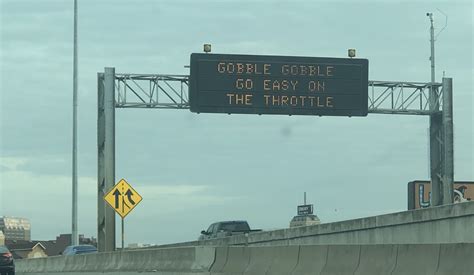 TxDOT is Using Corny Thanksgiving-Themed Messages on Its Road Signs Again to Get Texas Drivers ...