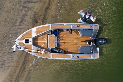 Setting Up a Small Boat for Fishing - The Fishing Website