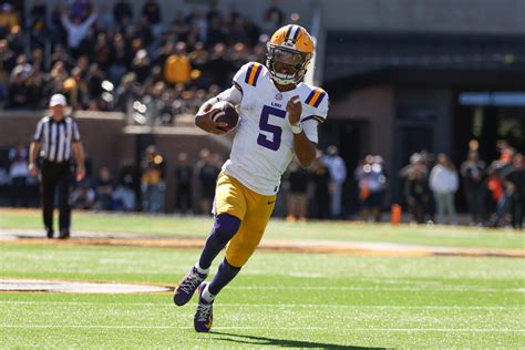 LSU quarterback Jayden Daniels shines as a downfield passer, leads the ...