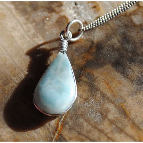 Crystal Healing: Larimar Stone Benefits, Properties, and Meaning ...