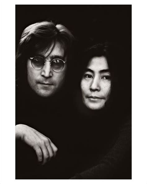 We All Live In A Yellow Submarine With The Beatles | John lennon and ...