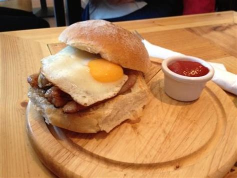 Belfast Bap Breakfast | Irish recipes, English food, Ireland food