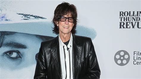 The Cars' lead singer Ric Ocasek dies | 7NEWS