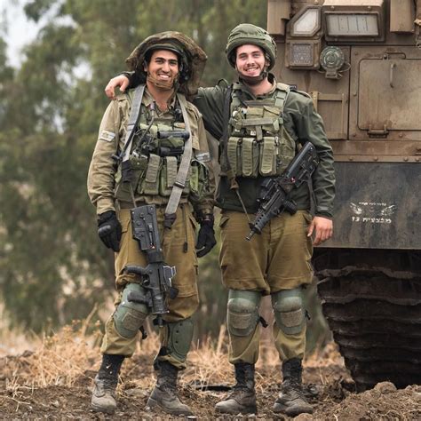 IDF (Israel Defense Forces) soldiers | Israeli defence forces, Israel ...