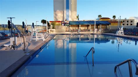 Laughlin Buzz: New Aquarius Resort Pool Opens