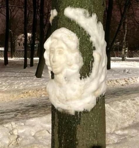 20 Snow Sculptures On Tree Trunks Made By A Russian Chemist Who Just ...