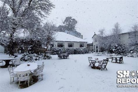 WATCH: Free(ze) State? Snow blankets N3 near Harrismith