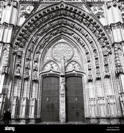 Gothic doors of Nantes Cathedral Stock Photo - Alamy