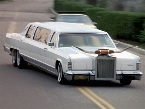 IMCDb.org: 1977 Lincoln Continental Stretched Limousine National Coach Engineering in "Knight ...