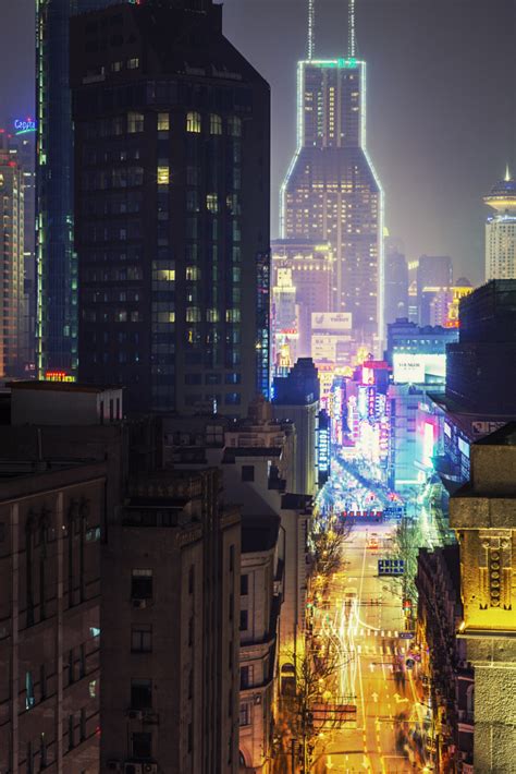 Nanjing Road by Jörg Wanderer / 500px