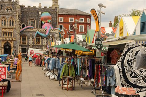 Norwich Market © Richard Croft cc-by-sa/2.0 :: Geograph Britain and Ireland