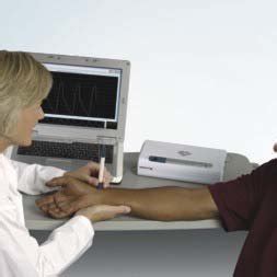 (PDF) Continuous non-invasive blood pressure estimation